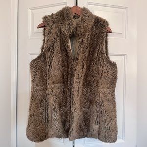 Women’s Faux Fur Vest